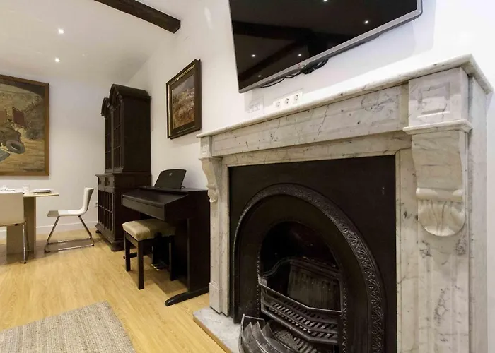 The Collection | Gallery Apartamento