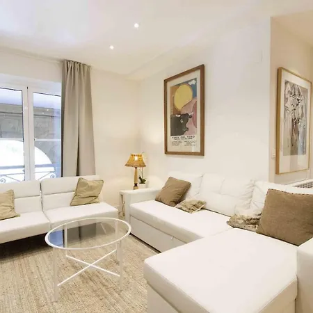 The Collection | Gallery Appartement San Sebastian